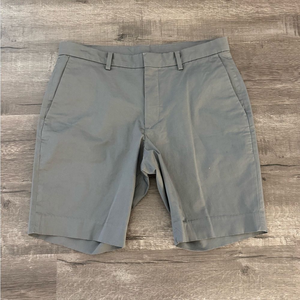 Uniqlo Gray Slim Stretch Shorts